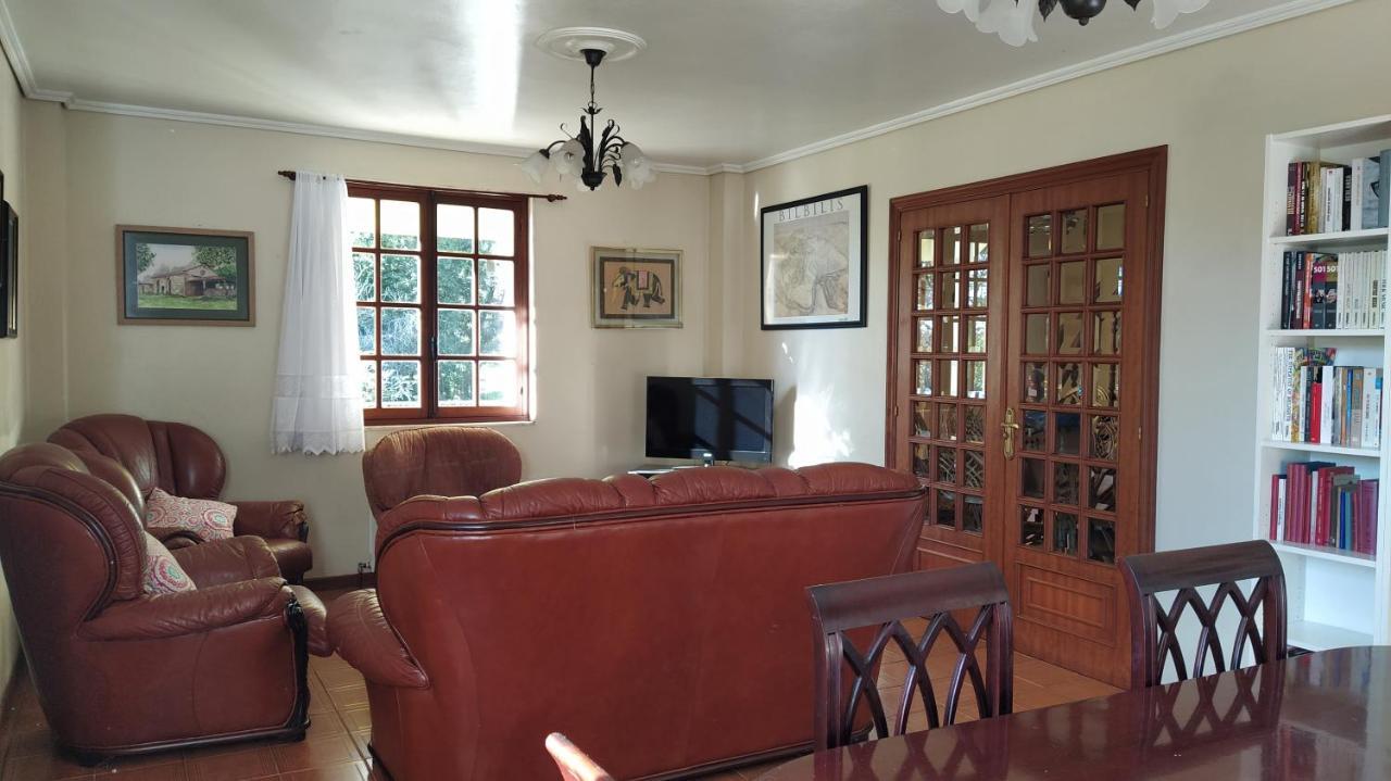 הוילה Fene Casa Con Jardin En La Playa De Almieiras מראה חיצוני תמונה
